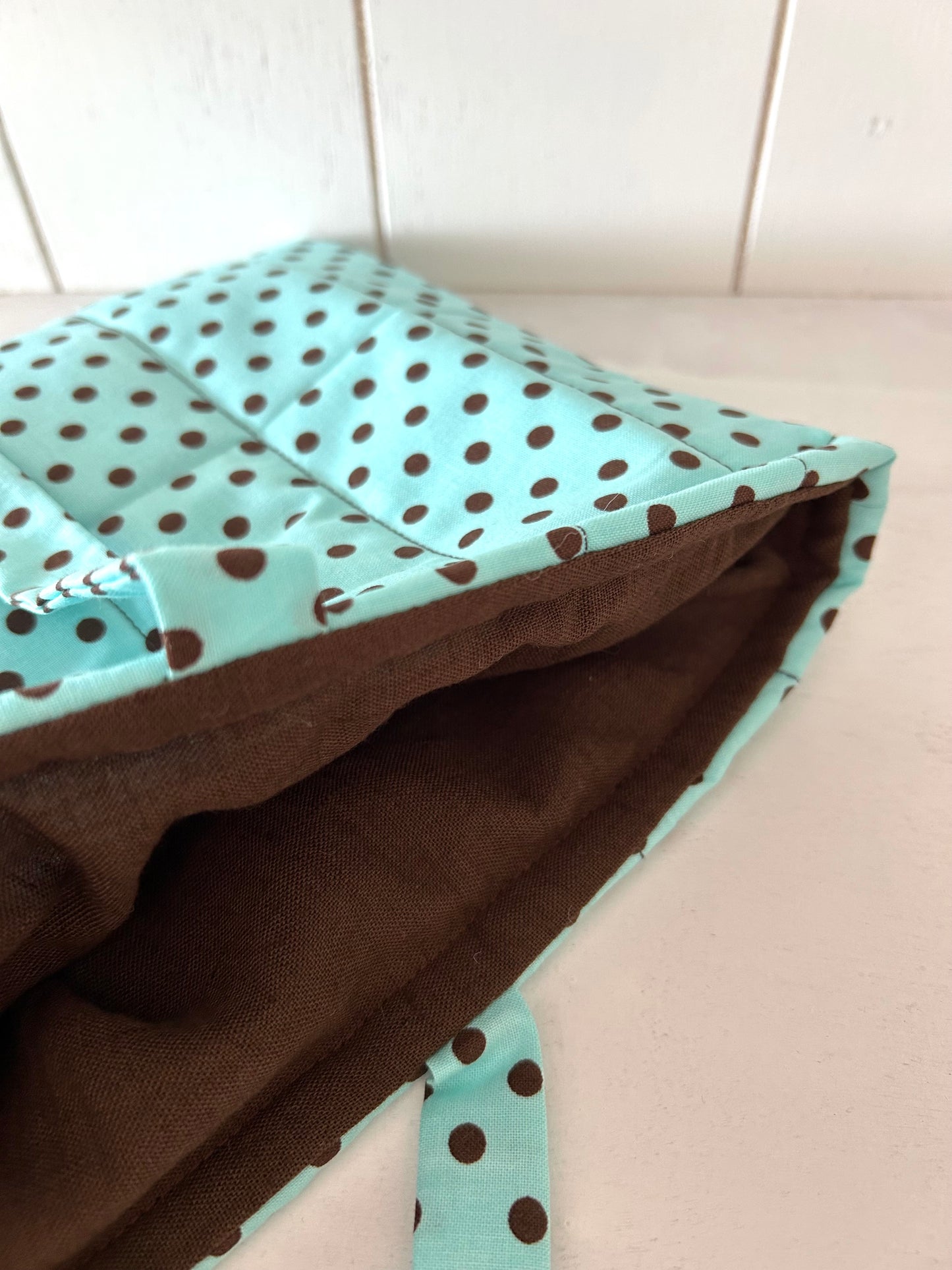 Boekenhoes Dots