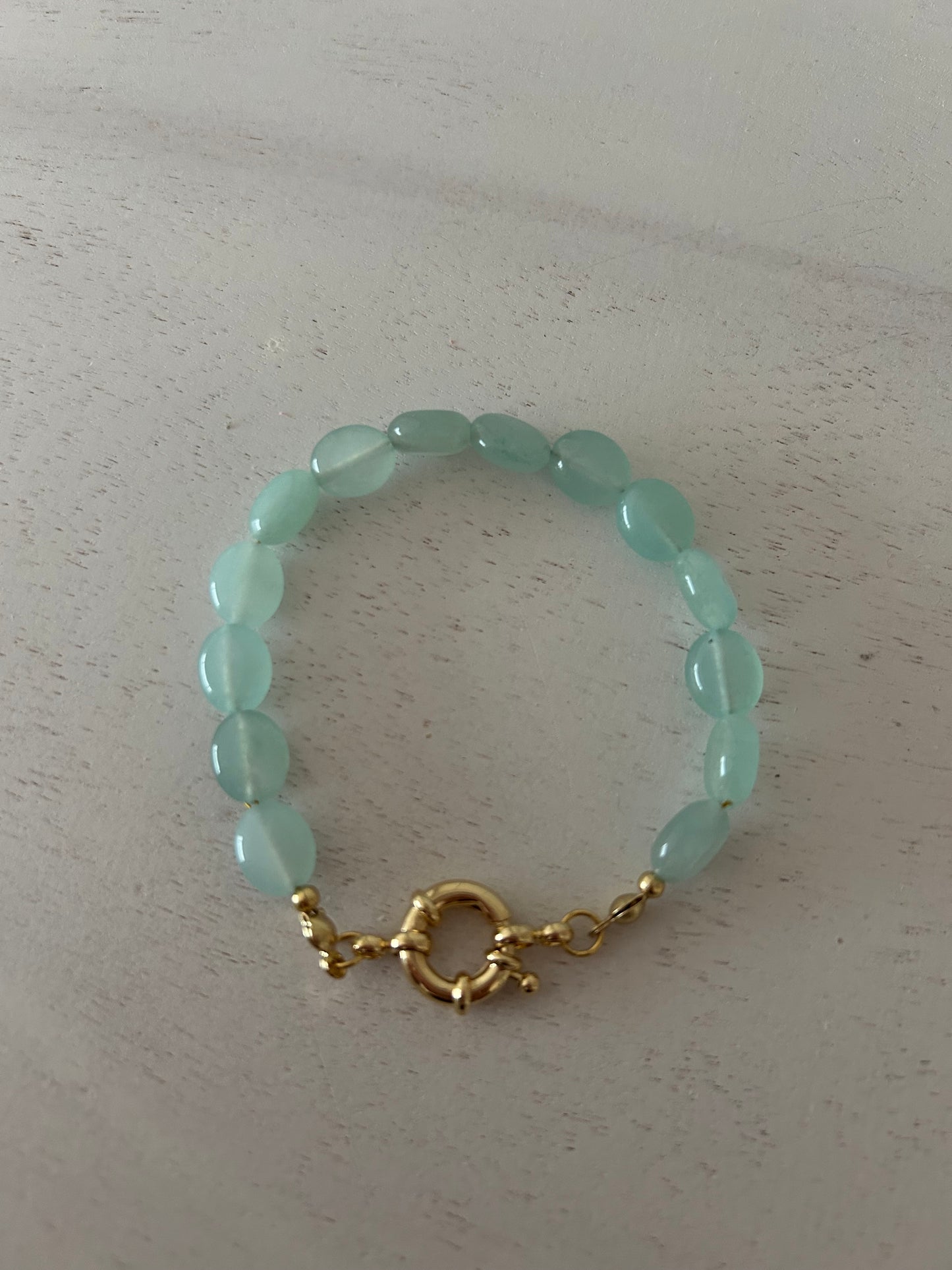 Armband mintgroene kralen - goud