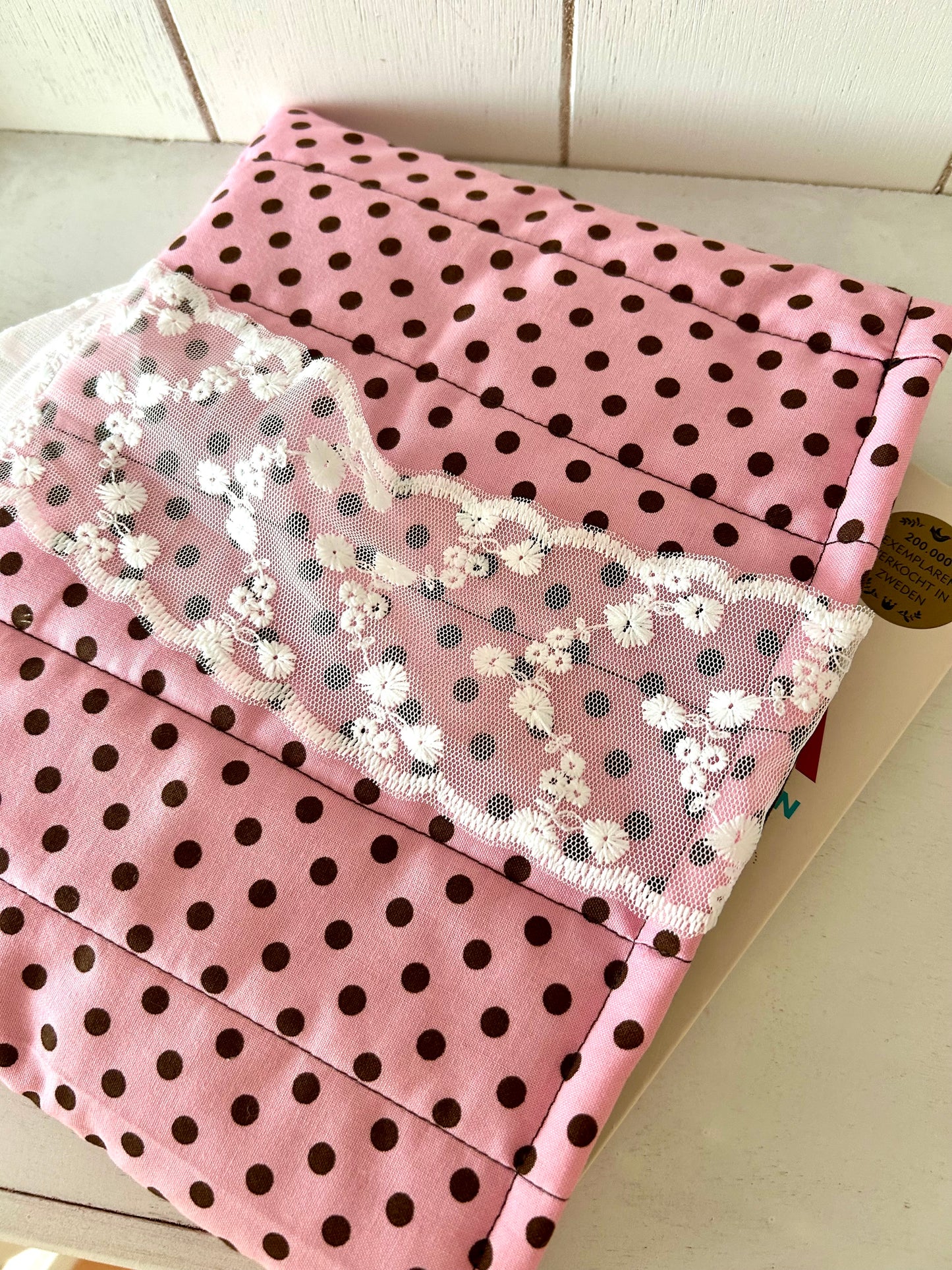 Boeken/e-reader sleeve Dots roze