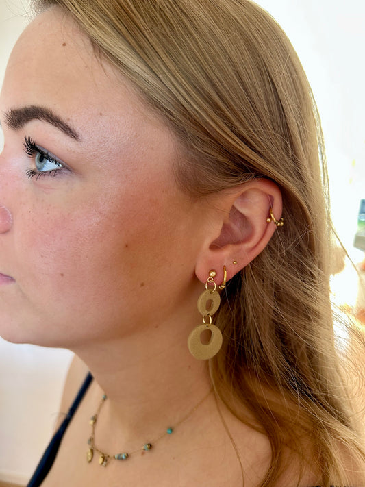 Oorbellen rond bruin - goud