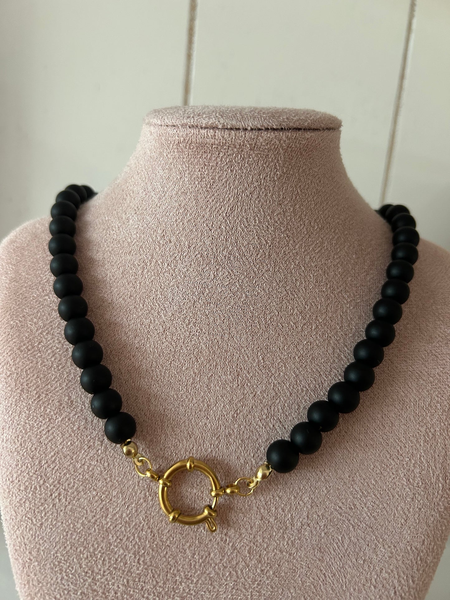 Kralenketting matzwart - goud