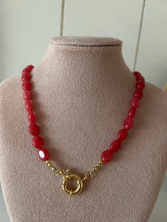 Ketting van chalcedoon kralen - goud