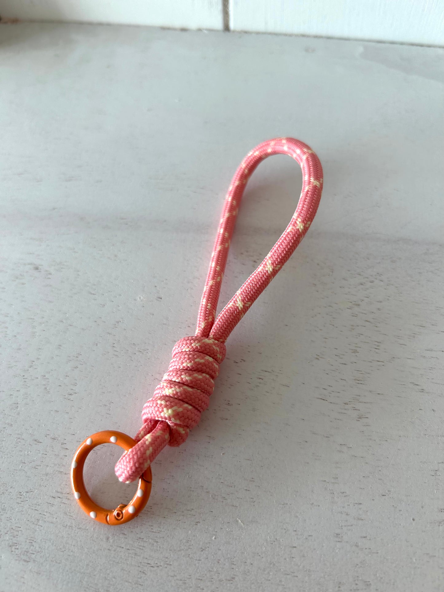 Sleutelhanger knoop roze