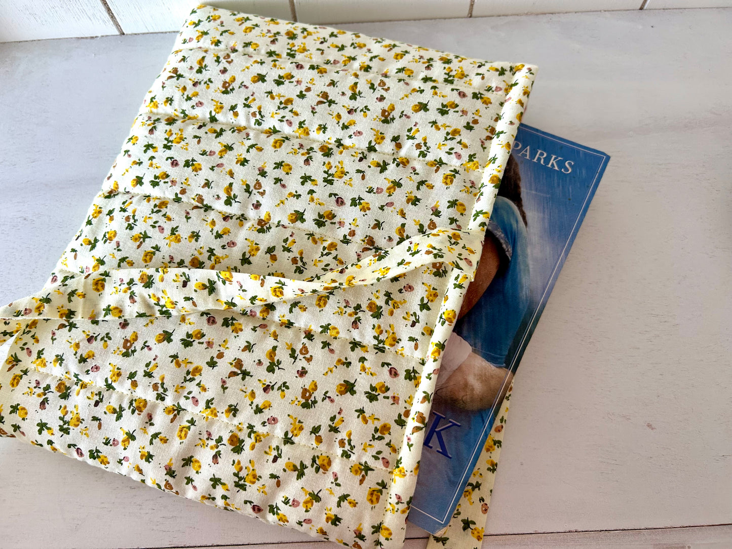 Boeken/e-reader sleeve Cute flower