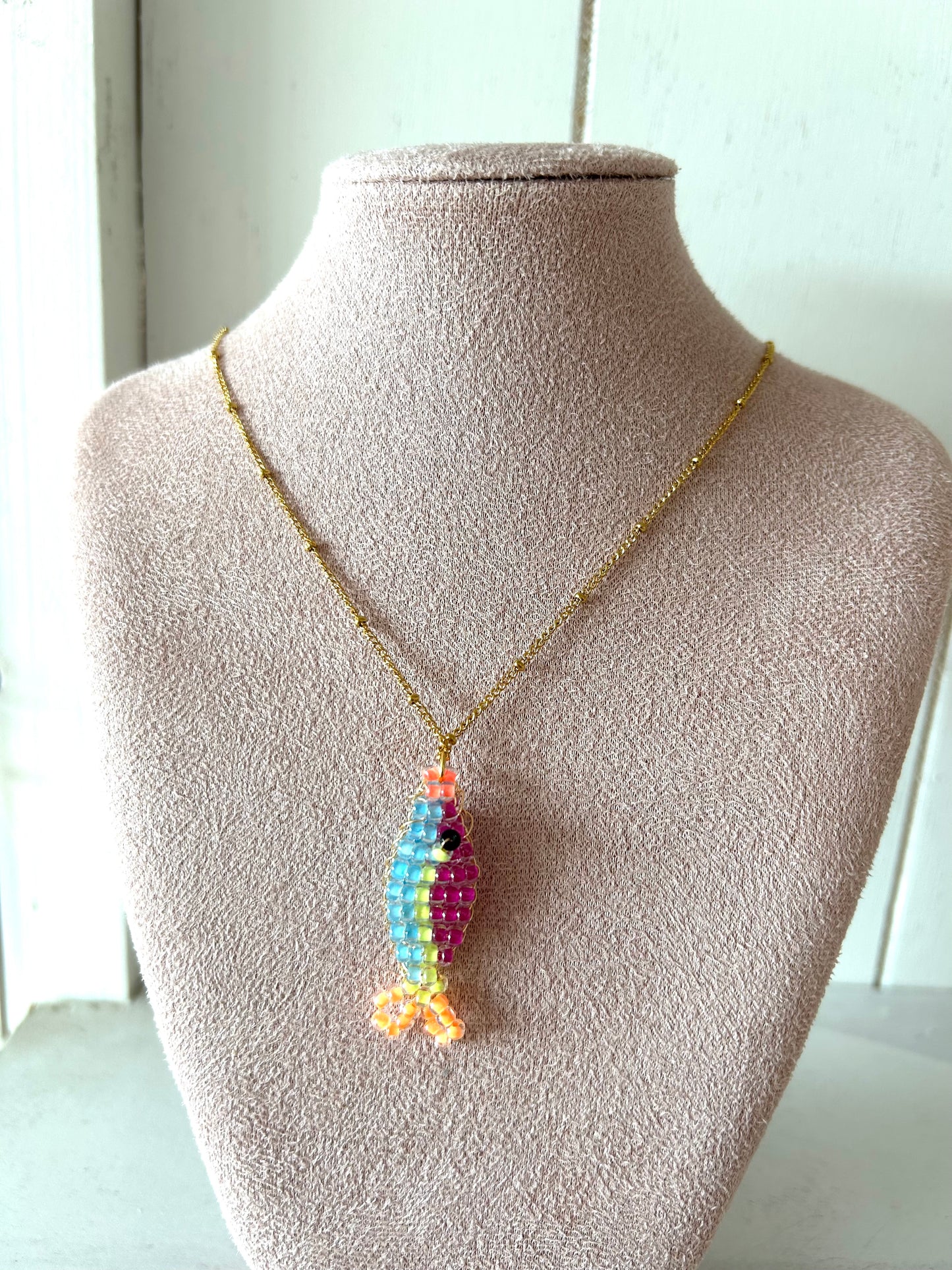 Ketting met visje paars/blauw - goud