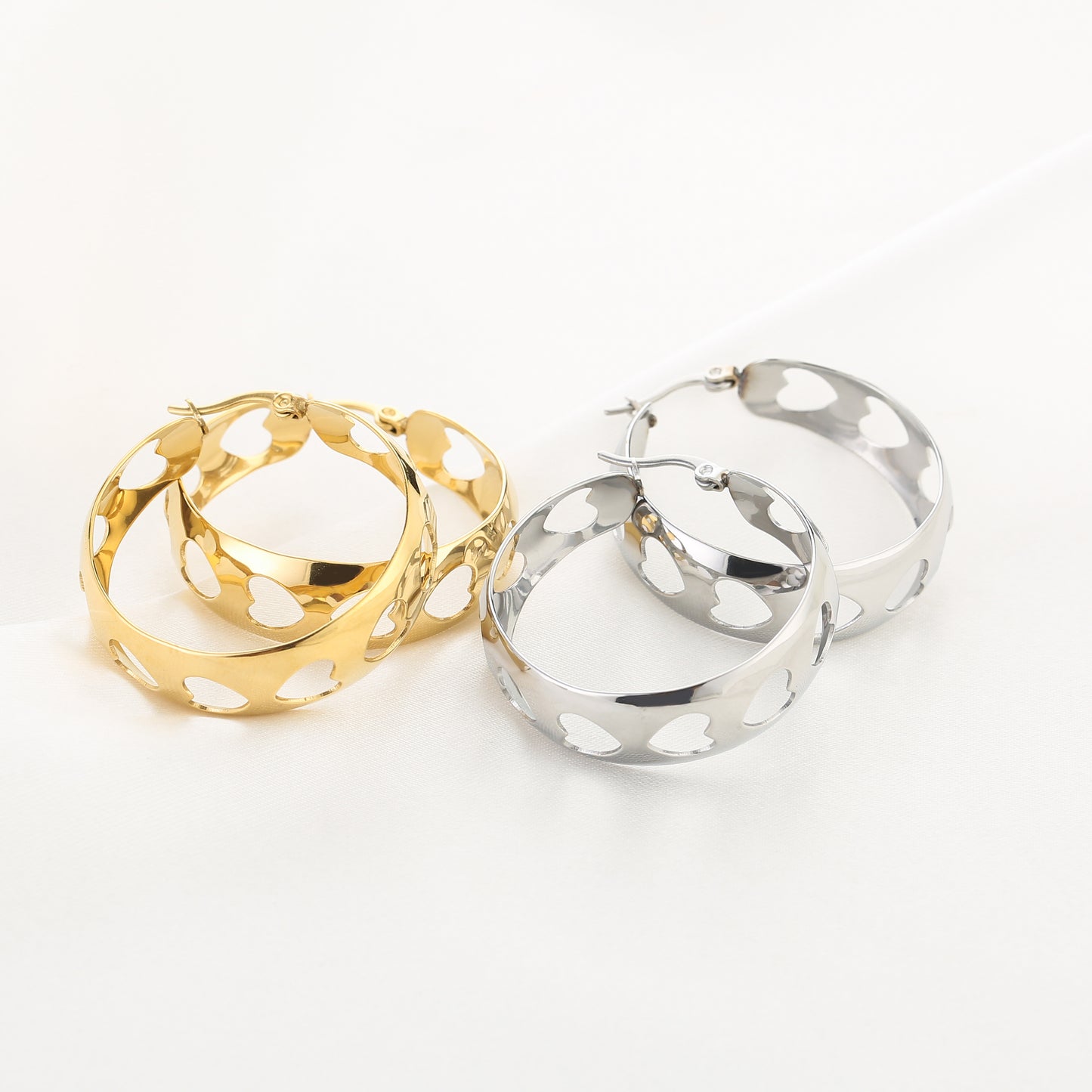 Hoops Open heart zilver